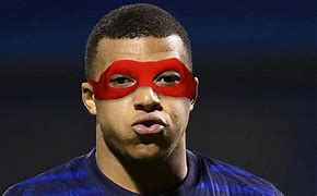 Mbappe Dikasih Topeng Kura Kura Ninja